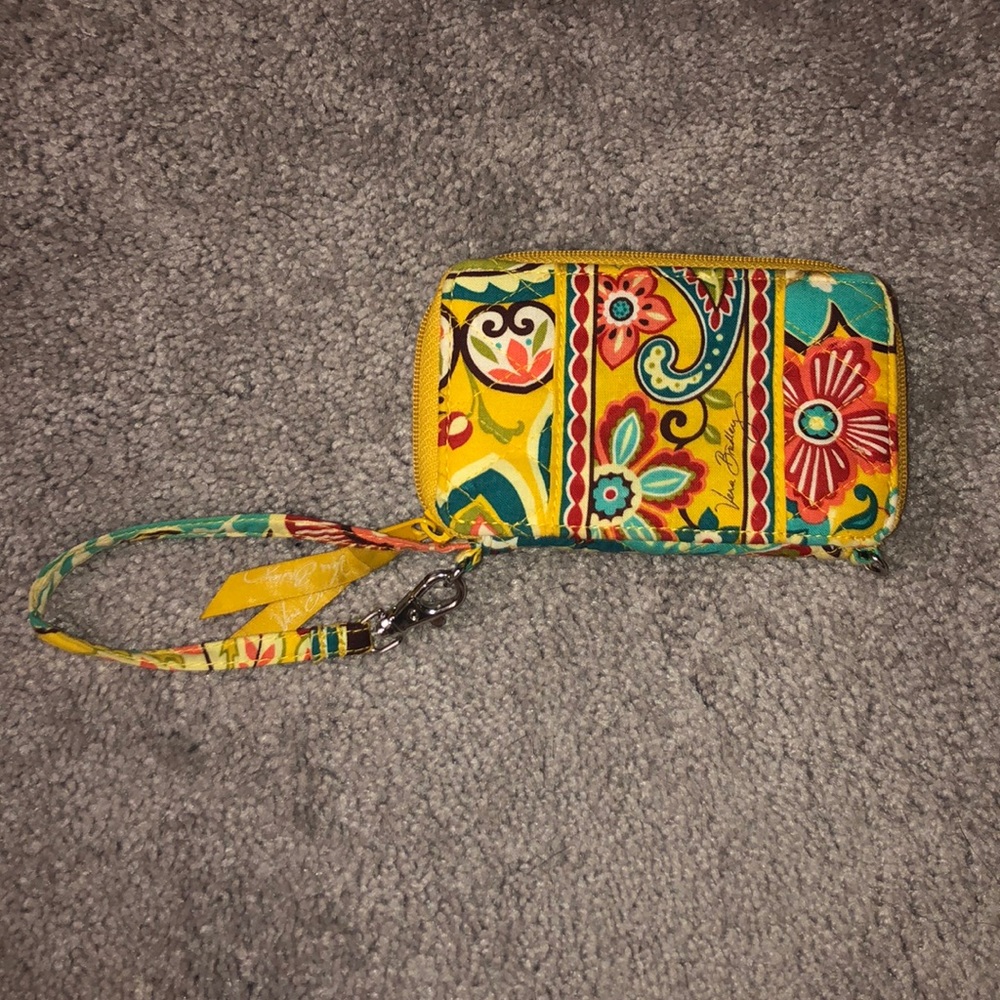 🌼Vera Bradley🌸 Yellow Wallet / Wristlet